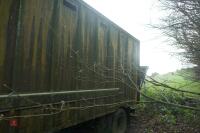 30' LIVESTOCK CONTAINER TRAILER (S/R) - 4