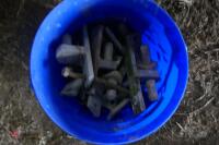 BUCKET OF HD GATE HANGINGS (B) - 2