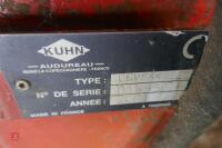 2001 KUHN LEVSAK BAG LIFTER (F) - 9