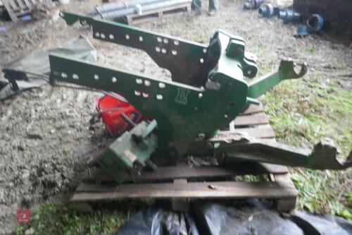 JOHN DEERE LAFORGE FRONT LINKAGE+ PTO