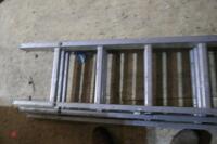 TRIPLE ALUMINIUM EXTENDING LADDER - 9