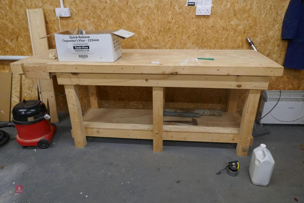 WOODEN CARPENTERS WORKBENCH