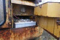 CATERPILIAR 957B CRAWLER (S/R) - 10