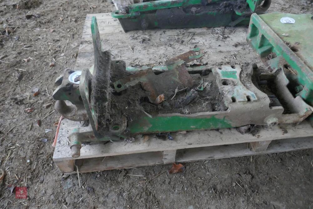 JOHN DEERE HITCH ASSEMBLY