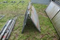 2 X 4FT SHEEP RACE GATES (BF) - 7