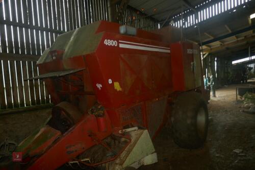 HESSTON 4800 SQUARE BALER S/R (B)