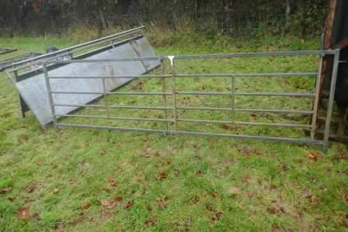 10FT GALV SHEEP GATE BARRIER (BF)