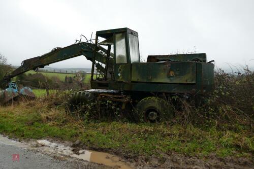 FORD 14T RUBBER DUCK EXCAVATOR (S/R)