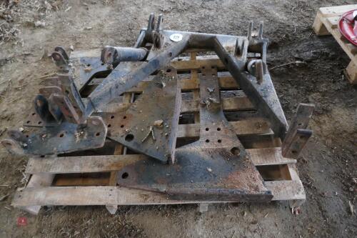 TRACTOR FRONT 3 POINT LINKAGE