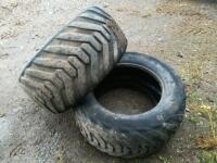 TYRES 400/55 22-5 - 2