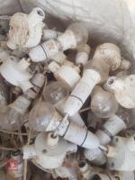 LARGE BAG OF BAYONET FITTINGS/LIGHT BULB