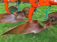 KVERNELAND 4 FURROW PLOUGH - 2