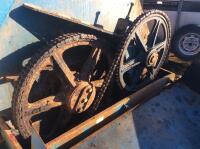 HARRY WEST 1600 DUAL DUNG SPREADER Tyre size: 23.1.26 - Auger whered - Rotors weared and bodyworks thin - 3