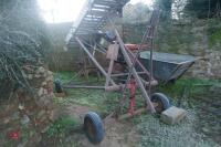 SINGLE PHASE LISTER BALE ELEVATOR - 7