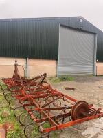 MASSEY FERGUSON 137 CULTIVATOR