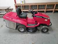 HONDA 2416 V-TWIN HYDROSTATIC LAWN MOWER - 2