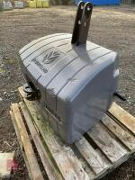 NEW HOLLAND WEIGHT BLOCK 650KG - 3