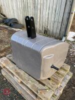 NEW HOLLAND WEIGHT BLOCK 650KG - 4