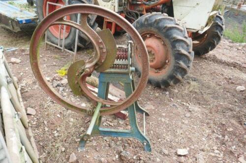 HEYBRIDGE CHAFF CUTTER