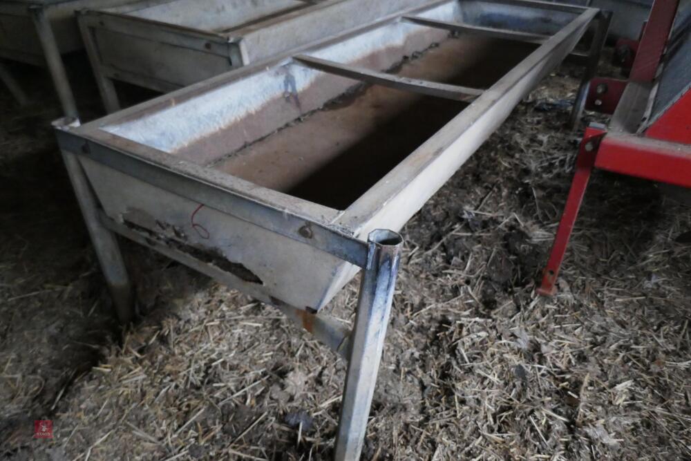 FREESTANDING GALVANISED BEEF TROUGHS