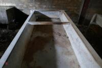 FREESTANDING GALVANISED BEEF TROUGHS - 3