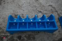 5 TEAT WYDALE CALF MILK FEEDER - 3