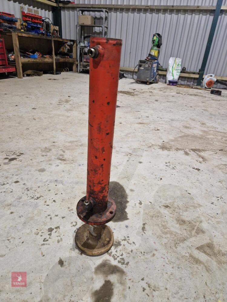 HYDRAULIC JACK STAND