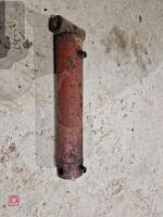 HYDRAULIC RAM