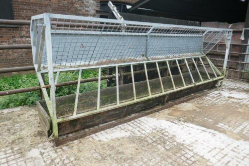 FREESTANDING GALVANISED HAY RACK