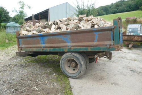 TRAILER FULL OF LOGS