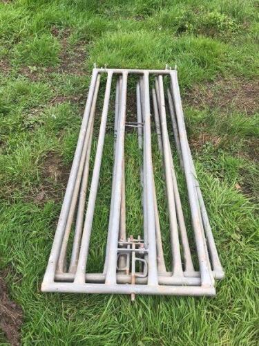 4 X 5 BAR GALV METAL PENNING GATES