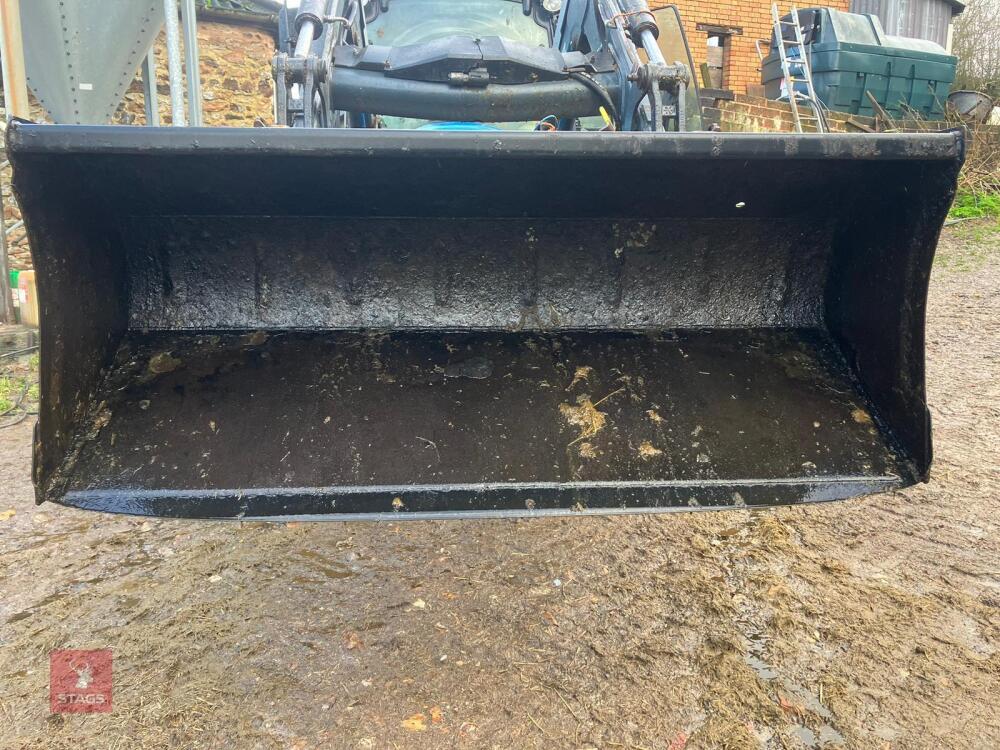 7FT QUICKE 210 LOADER BUCKET