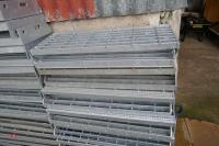 10 HEAVY DUTY GALV FIRE ESCAPE STEPS - 2