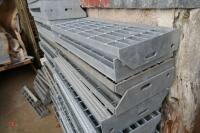 10 HEAVY DUTY GALV FIRE ESCAPE STEPS