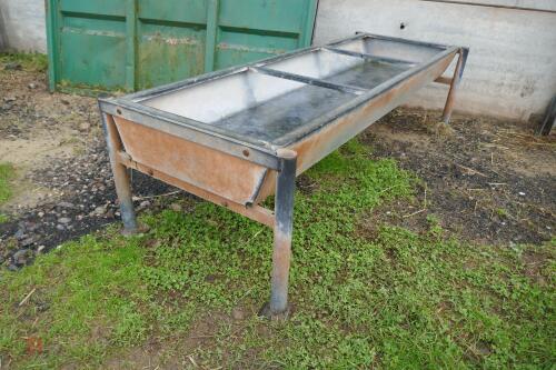 FREESTANDING CATTLE BEEF TROUGH