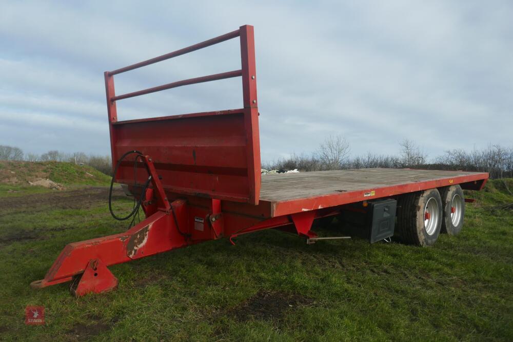 2013 PORTEQUIP 23FT BALE TRAILER