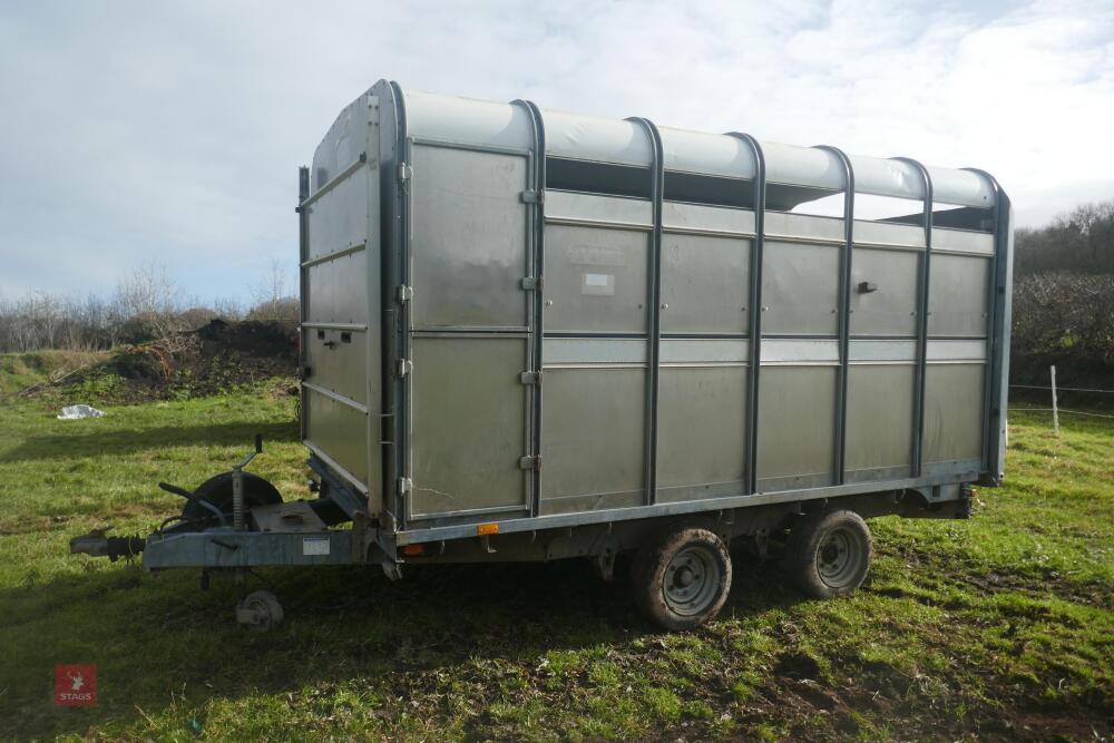 IFOR WILLIAMS DP120G-12 LIVESTOCK TRAILE