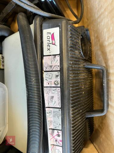 EARLEX 240V STEAM CLEANER - UNUSED