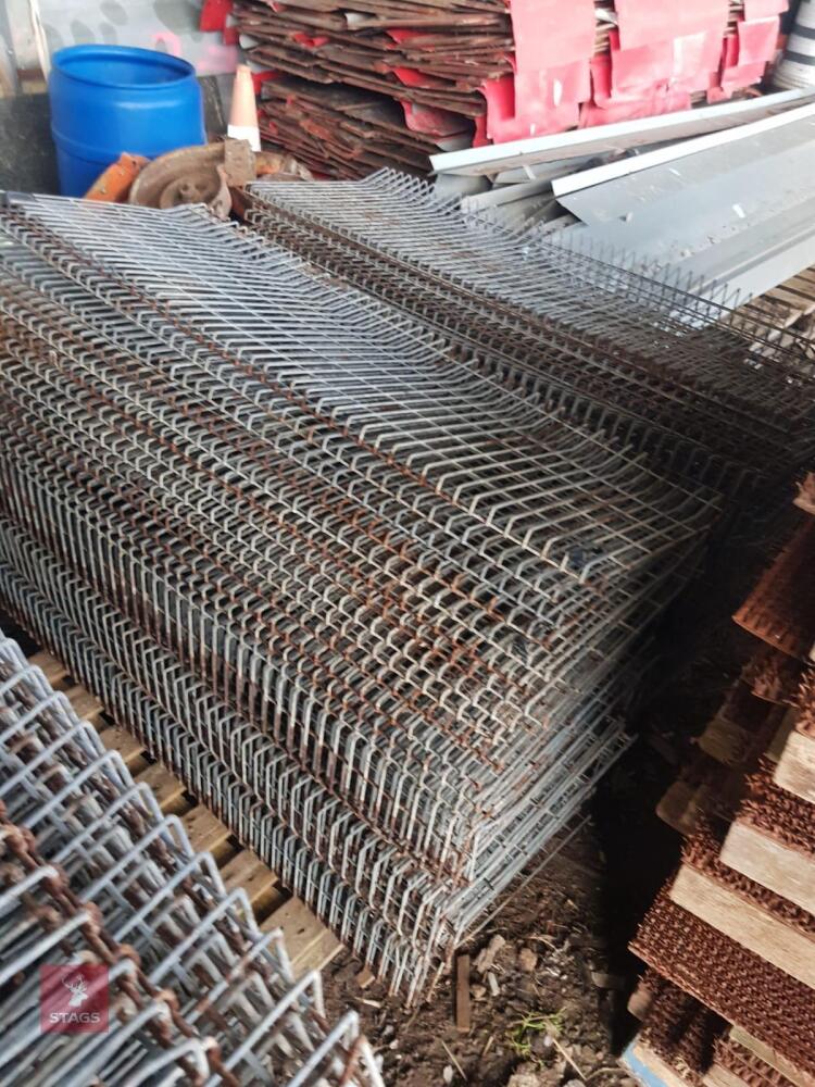 APPROX 100 ROLL AWAY NEST BOX FLOORS