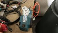 BLACK & DECKER BELT PLANER GWO - 2