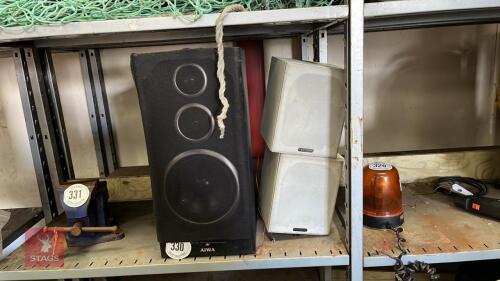 4 X SPEAKERS