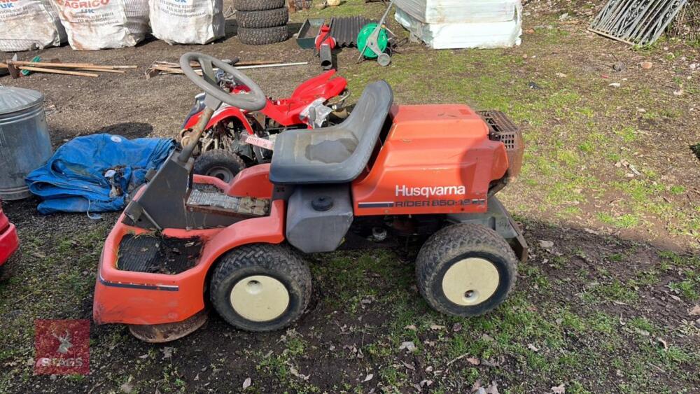 HUSQUAVANA 850-12 RIDE ON LAWN MOWER S/R