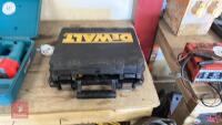 DEWALT CORDLESS DRILL 18V - 3