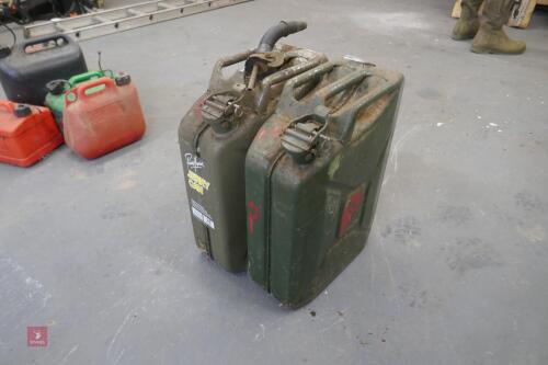 2 GREEN 20L JERRY CANS