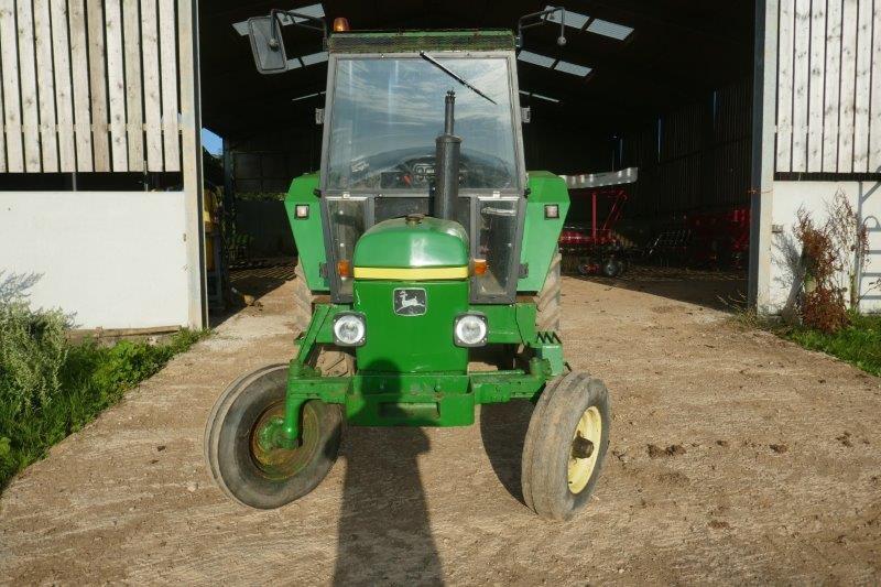 JOHN DEERE 2130 2WD TRACTOR