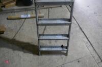 ALUMINIUM STEPLADDER - 2