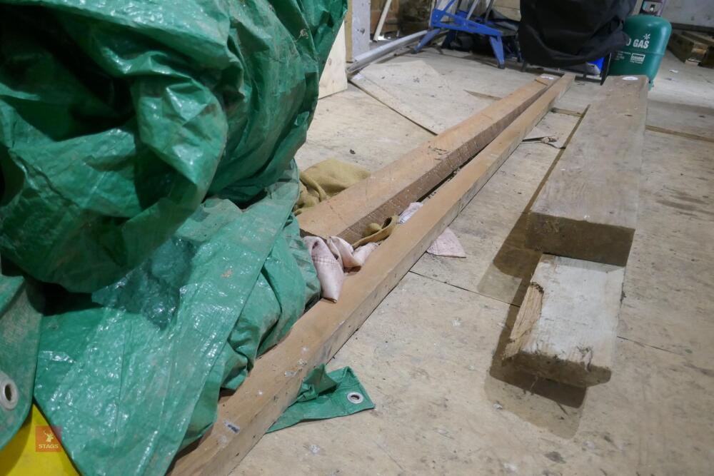 2 LENGTHS OF SAWN TIMBER