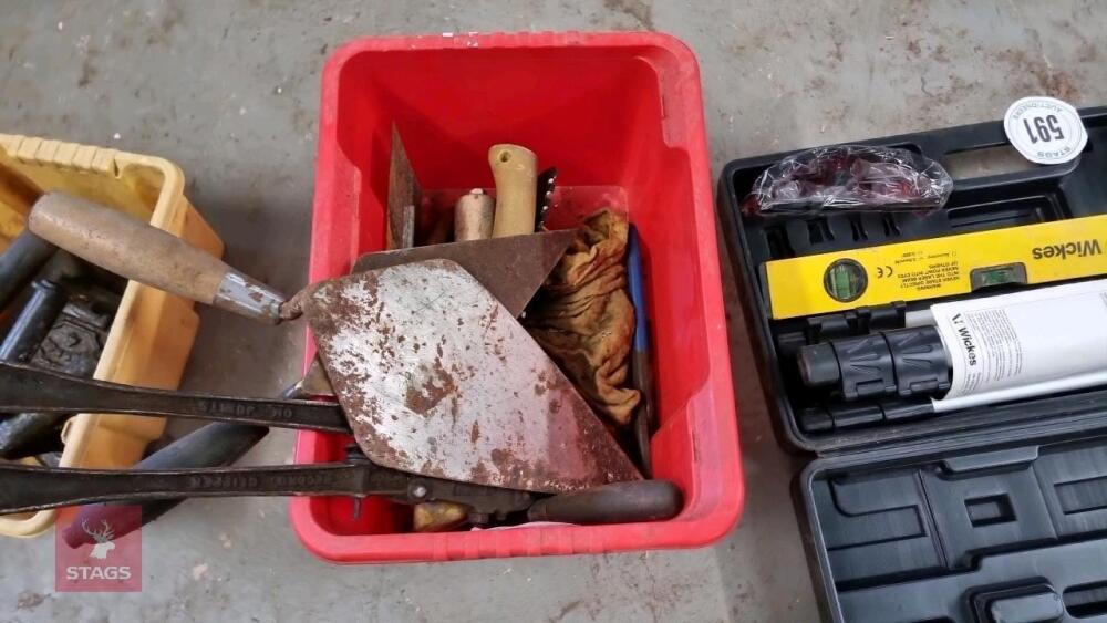 BOX OF PLASTERING TOOLS