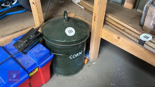 METAL CORN BIN