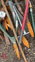 QUANTITY OF GARDEN TOOLS - 5